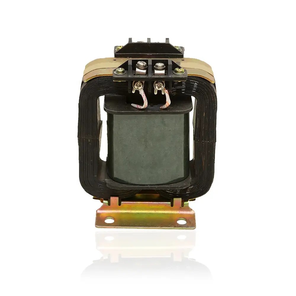 Mikä jännitemuuntaja oikein on ja miksi sillä on merkitystä nykyaikaisille sähköjärjestelmille